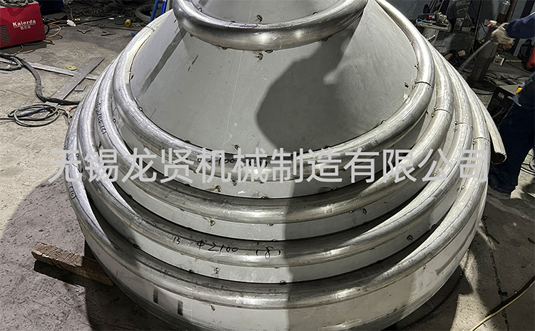 封頭盤(pán)管的維護(hù)保養(yǎng)該做什么？